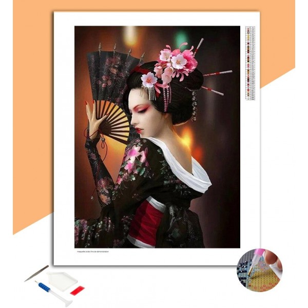 Broderie Diamant Chinoise avec un Éventail